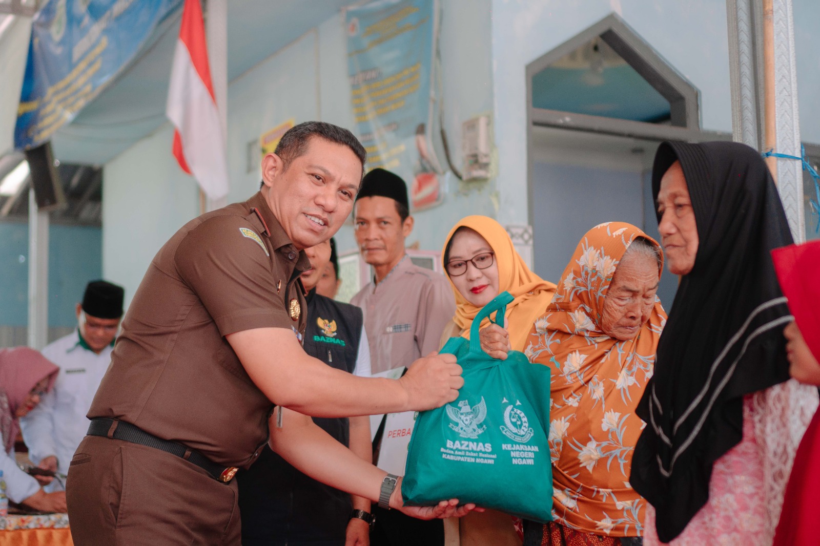 BAZNAS Ngawi dan Kejaksaan Negeri Ngawi Gelar Bakti Sosial dalam Peringatan Hari Bhakti Adhyaksa ke-80